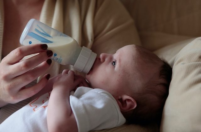Tot ce trebuie sa stii despre laptele praf si cum poate favoriza o dezvoltare armonioasa a copilului